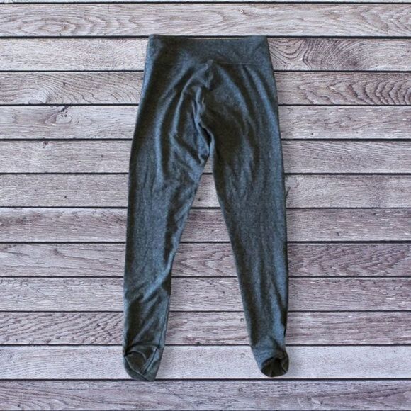 Victoria Sport Cropped Leggings Heather Grey‎ Medium - Picture 3 of 7
